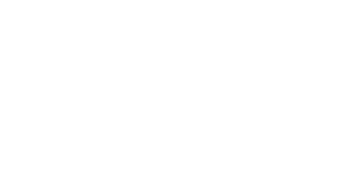Weißes Alpha Innotec Logo mit einem Punktmuster-C auf dunkelgrünem Hintergrund.